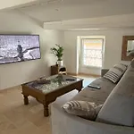 Charmante Maison Renovee Au Coeur Du Village De * 格吕桑