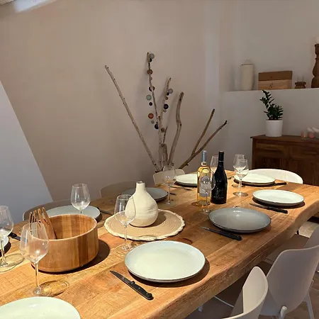 Charmante Maison Rénovée Au Cœur Du Village De Casa vacanze *